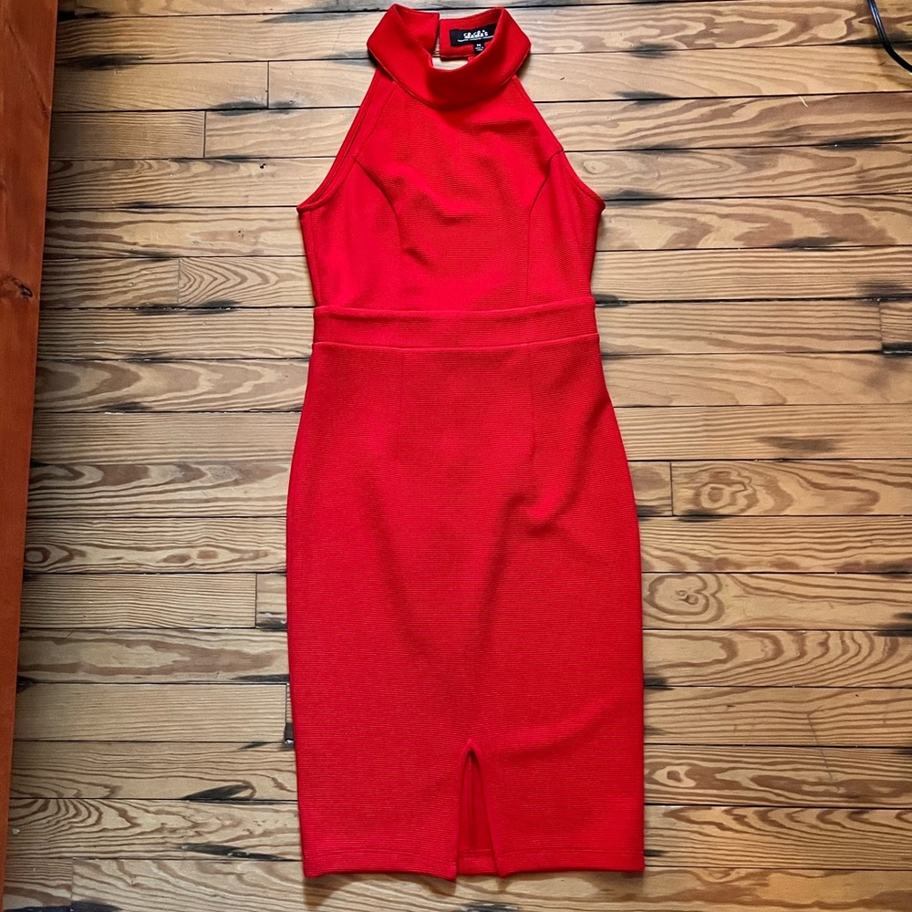 Lulus Red Backless Halter Dress. Sz XS. Never worn. Missing one button.